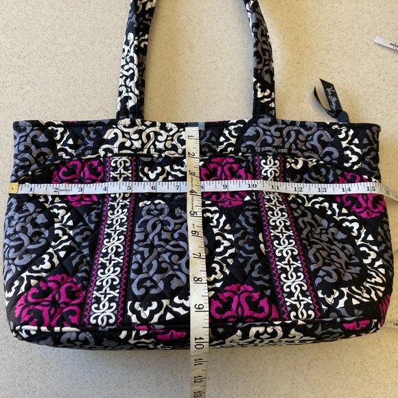 Vera Bradley NWOT Shoulder Bag Holiday Tote in Canterberry Magenta - Picture 6 of 16